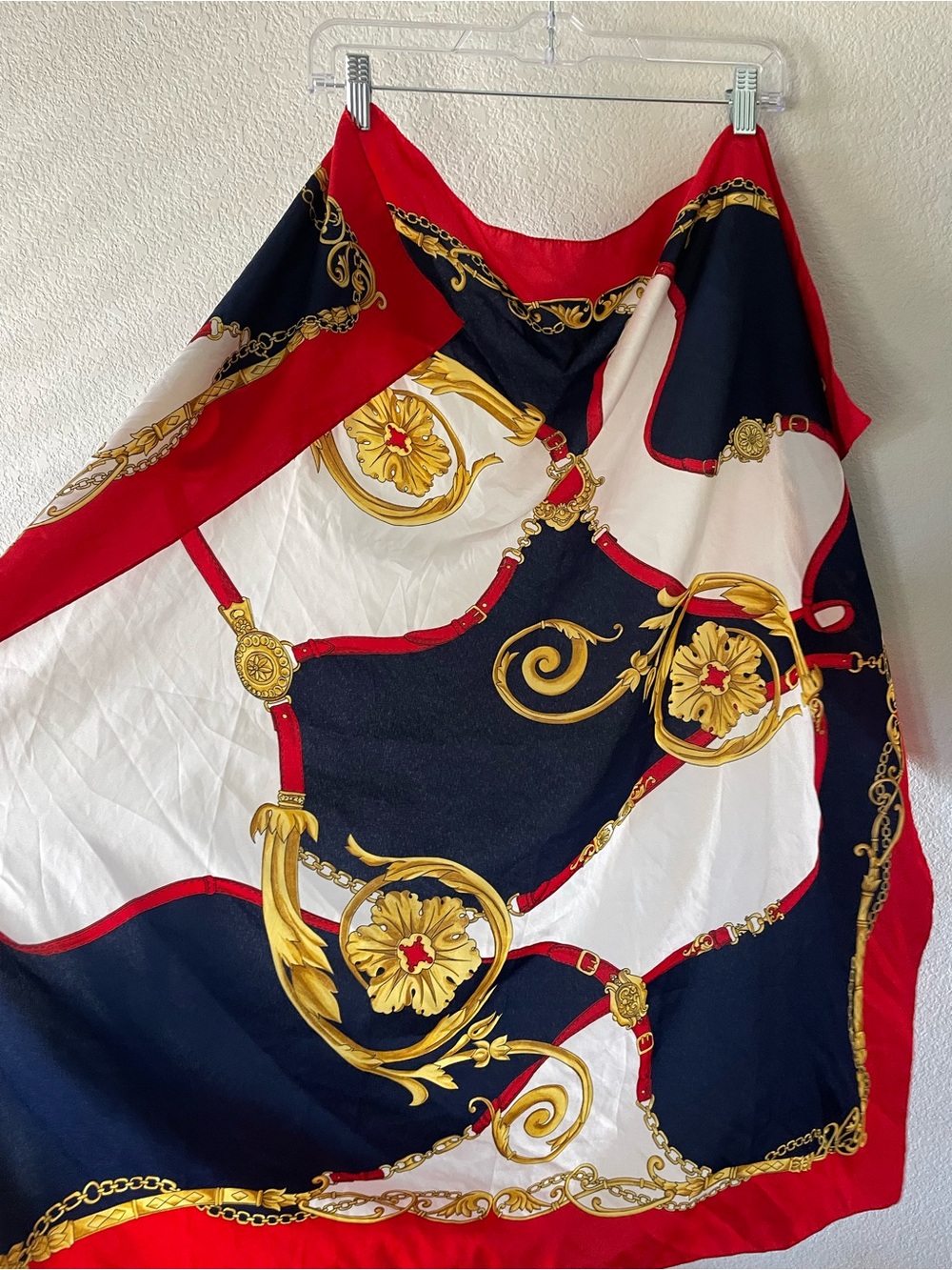Nautical Elegant Red, Blue & White Chain-Print Scarf